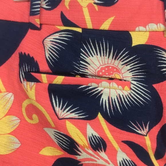 J. Crew Hawaiian Floral Peach Blue Shorts W/Trim - Picture 4 of 13